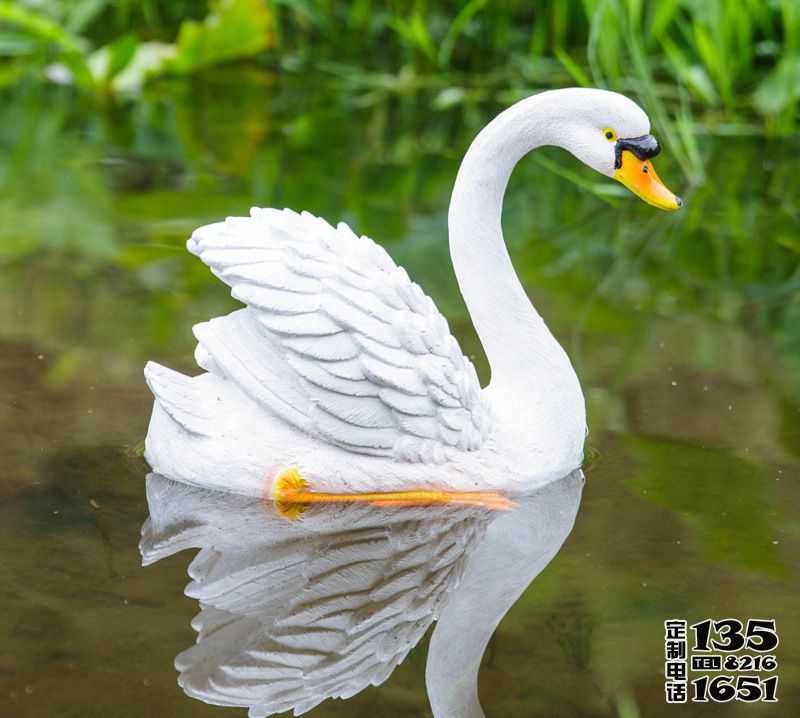 池塘庭院別墅水池仿真動(dòng)物玻璃鋼天鵝雕塑